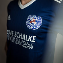 Laden Sie das Bild in den Galerie-Viewer, Vorbestellung: Trikot "Love Schalke x Hate Racism"